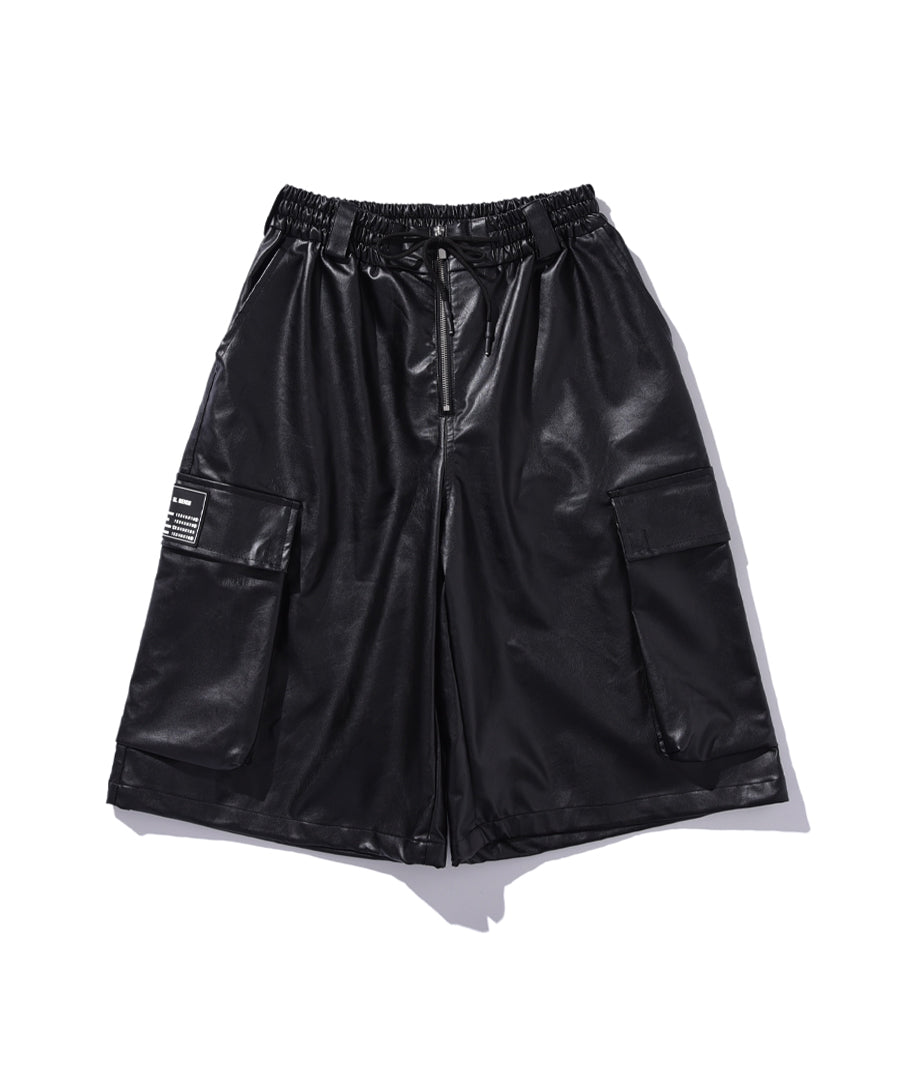 ”FEAR” CARGO LEATHER SHORTS